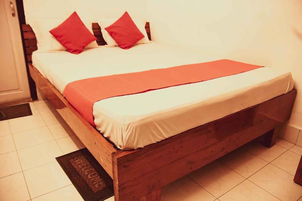 Hotel Nakshatra Karimganj Extérieur photo